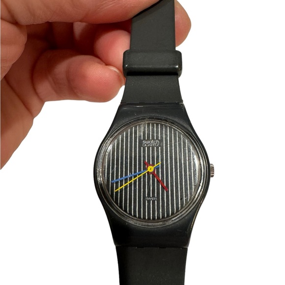 Vintage LA100 Miss Chanel - Miss Pinstripe Lady Swatch Watch. EUC - Picture 4 of 5